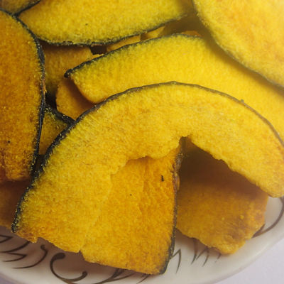 kopen De gezonde Voedsel Ontwaterde Spaanders van de de Snacksvf Pompoen van het Pompoenen Knapperige Gedroogd fruit online manufacture