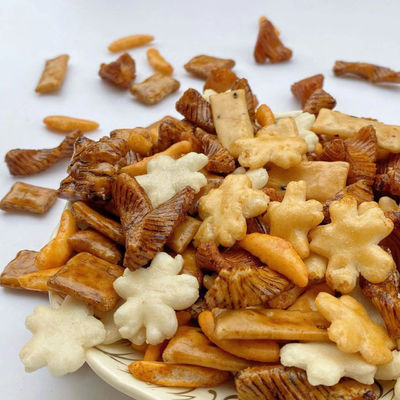 kopen De in het groot Heerlijke Snacks van de Rijstcrackers van de Snacksvoeding Japanse Sojasaus Gemengde online manufacture