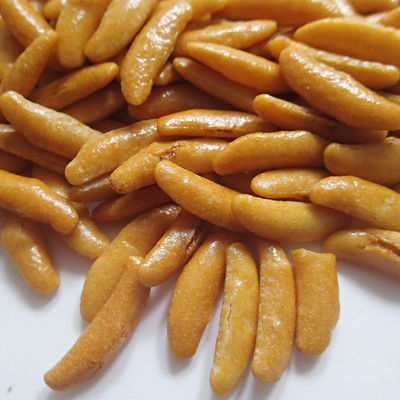 Van de de cracker in het groot knapperige kleine originele rijst van de Kakinotane arare rijst de crackerssnack