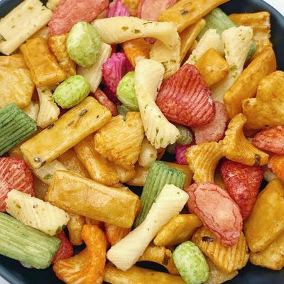 Heerlijke halfzachte Japanse rijstcracker snacks: onweerstaanbare smaak en textuur!