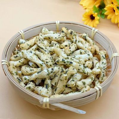 De Japanse van de het Zeewierrijst van Thailand Groene Gestalte gegeven Spiraal van de Crackersnacks