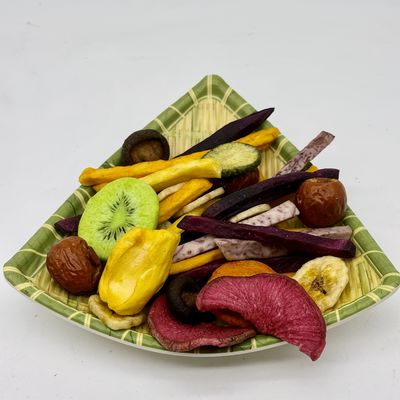 Fruit en groenten Snacks Vacuüm gebakken Originele smaak bevat verschillende groenten en fruit Okra Wortel Banana Kiwi En Taro